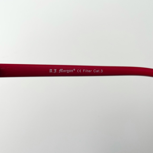 A.J. Morgan Cat-Eye Sunglasses - Picture 5 of 6
